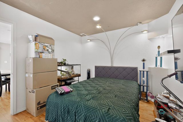 7719 San Augustine Street NW, Albuquerque, NM 87120
