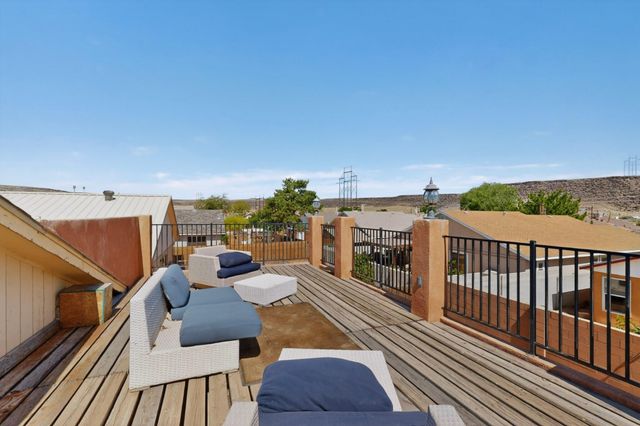 7719 San Augustine Street NW, Albuquerque, NM 87120