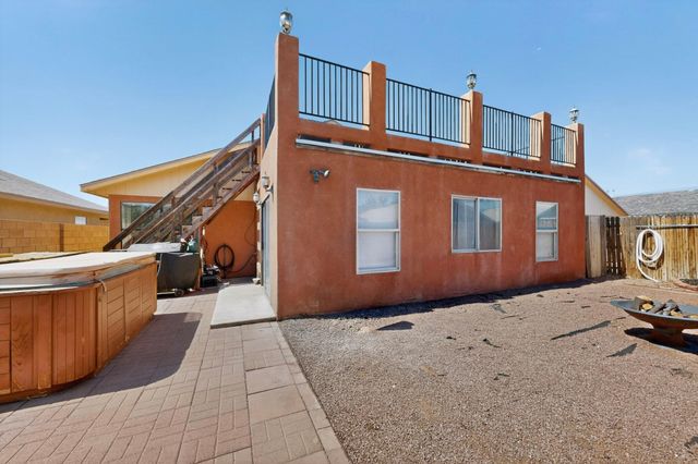 7719 San Augustine Street NW, Albuquerque, NM 87120