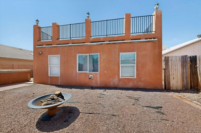 7719 San Augustine Street NW, Albuquerque, NM 87120