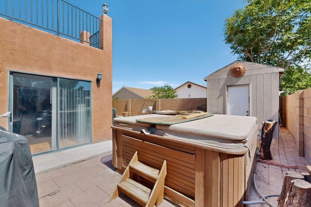 7719 San Augustine Street NW, Albuquerque, NM 87120