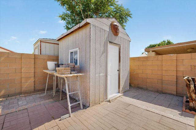 7719 San Augustine Street NW, Albuquerque, NM 87120
