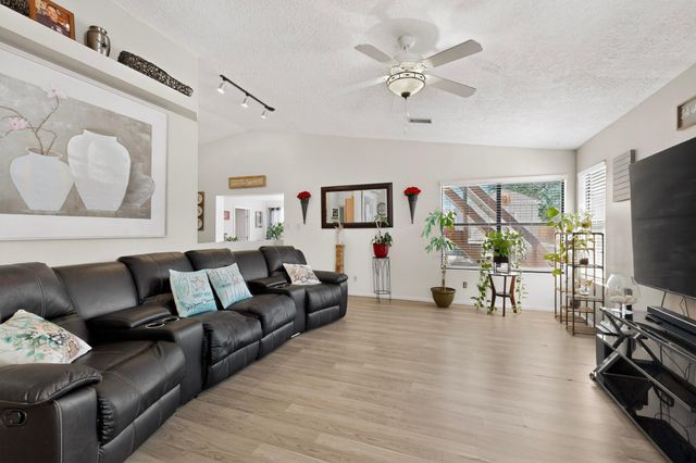 7719 San Augustine Street NW, Albuquerque, NM 87120