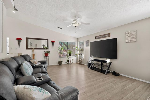 7719 San Augustine Street NW, Albuquerque, NM 87120