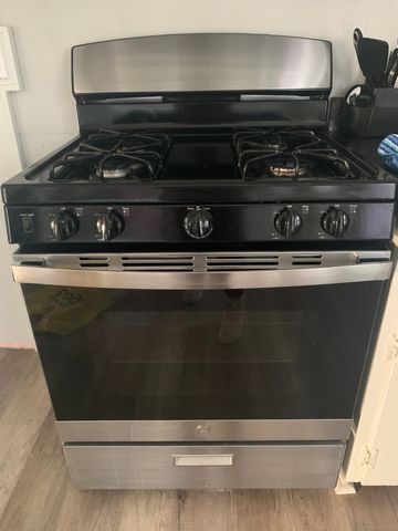 96 Seaview Terrace 2ND FLOOR, Bridgeport, CT 06605