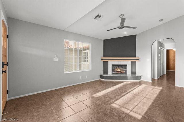 6812 Elm Creek Drive 201, Las Vegas, NV 89108