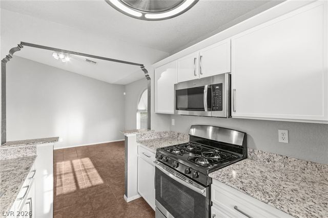 6812 Elm Creek Drive 201, Las Vegas, NV 89108