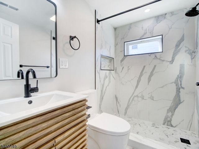 5 Krotik Pl, Irvington Twp., NJ 07111