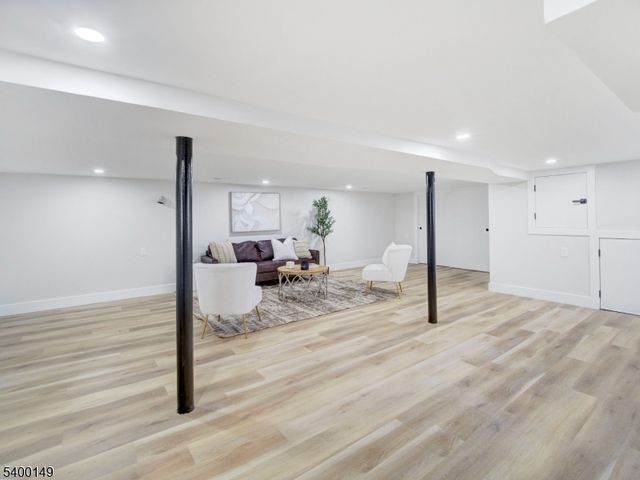 5 Krotik Pl, Irvington Twp., NJ 07111