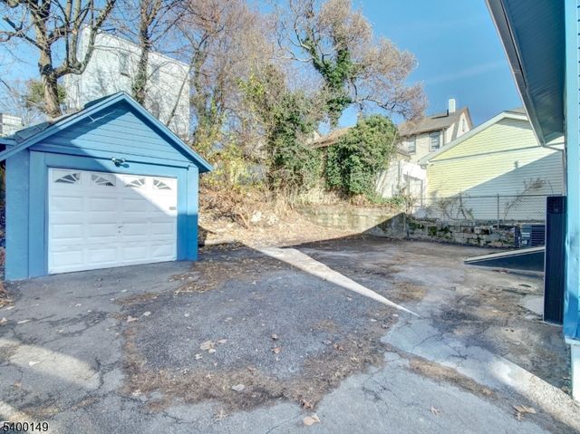 5 Krotik Pl, Irvington Twp., NJ 07111