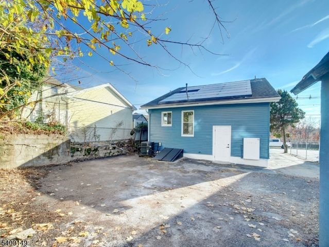 5 Krotik Pl, Irvington Twp., NJ 07111