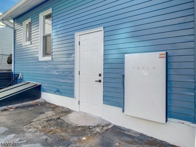 5 Krotik Pl, Irvington Twp., NJ 07111