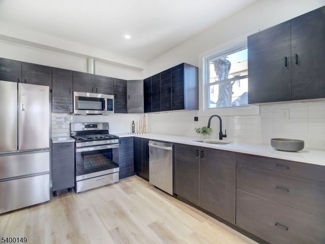 5 Krotik Pl, Irvington Twp., NJ 07111