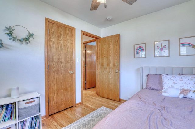 W200N9460 Woodside LANE, Menomonee Falls, WI 53051