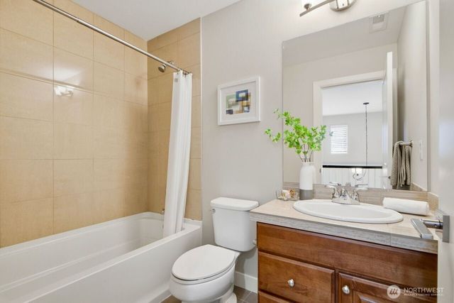 11550 158th Avenue NE, Redmond, WA 98052