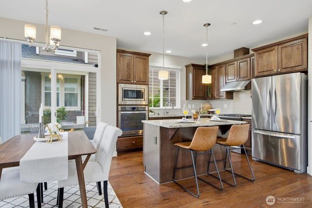 11550 158th Avenue NE, Redmond, WA 98052