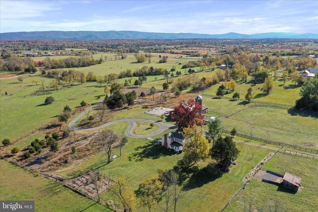 1344 OLD WINCHESTER RD, Boyce, VA 22620