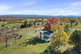 1344 OLD WINCHESTER RD, Boyce, VA 22620