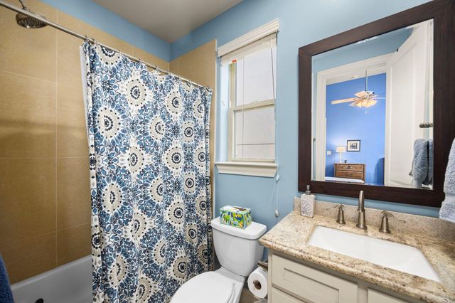 1616 Wrenwood Lakes, Houston, TX 77043