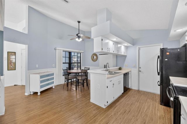 205 LINGER LANE, Sun City Center, FL 33573