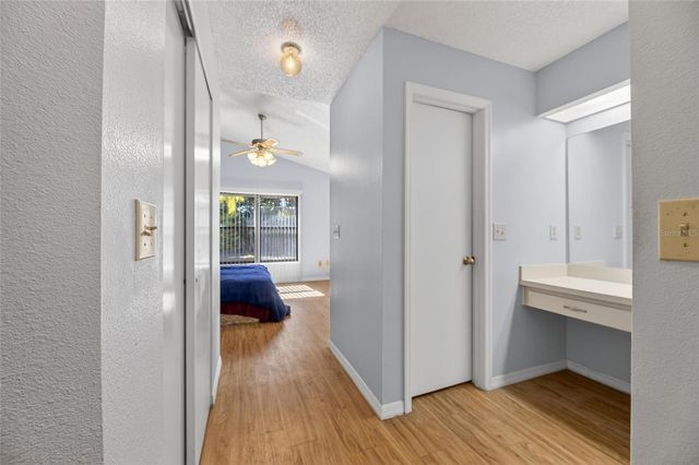 205 LINGER LANE, Sun City Center, FL 33573