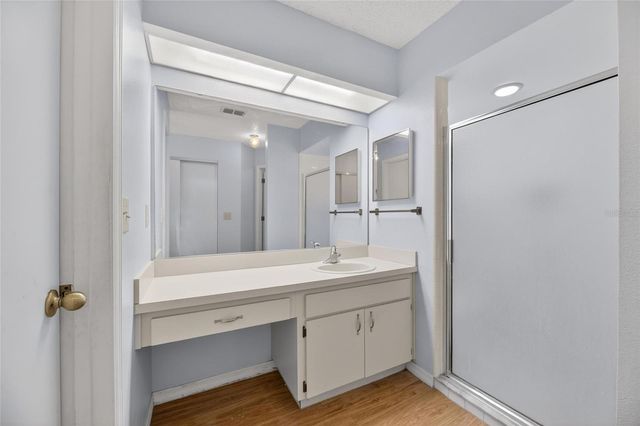 205 LINGER LANE, Sun City Center, FL 33573