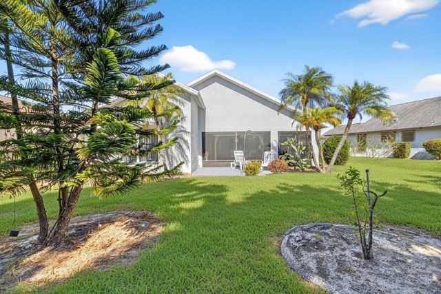 205 LINGER LANE, Sun City Center, FL 33573