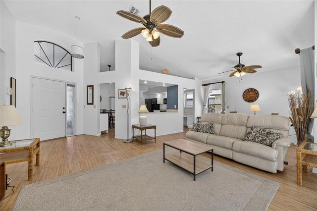 205 LINGER LANE, Sun City Center, FL 33573