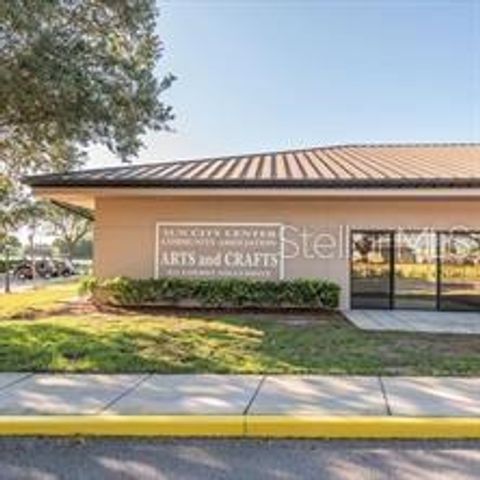 205 LINGER LANE, Sun City Center, FL 33573