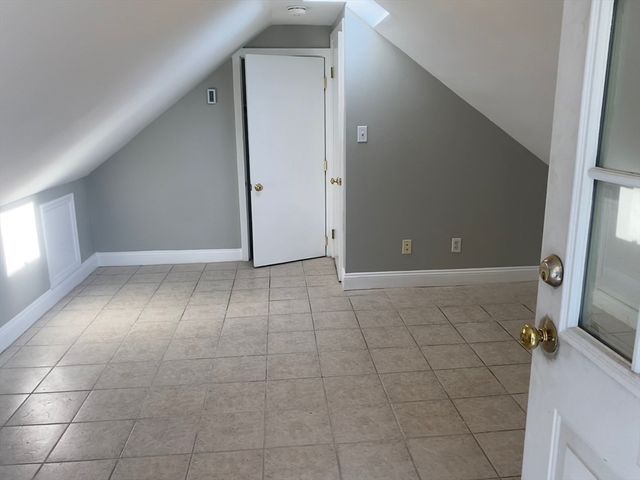 6R Salem Street 7, Woburn, MA 01801