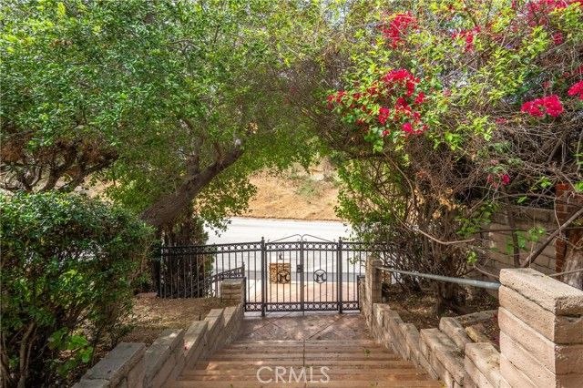 3160 Sepulveda, Sherman Oaks, CA 91403