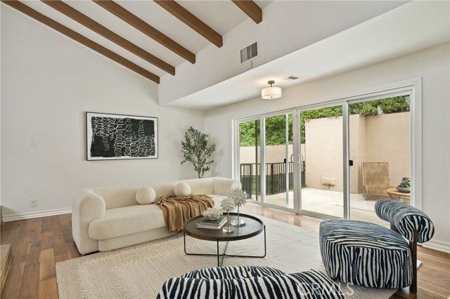 3160 Sepulveda, Sherman Oaks, CA 91403