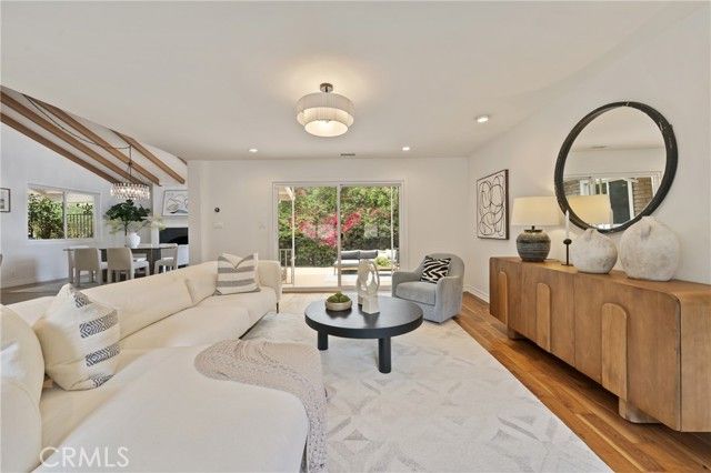 3160 Sepulveda, Sherman Oaks, CA 91403