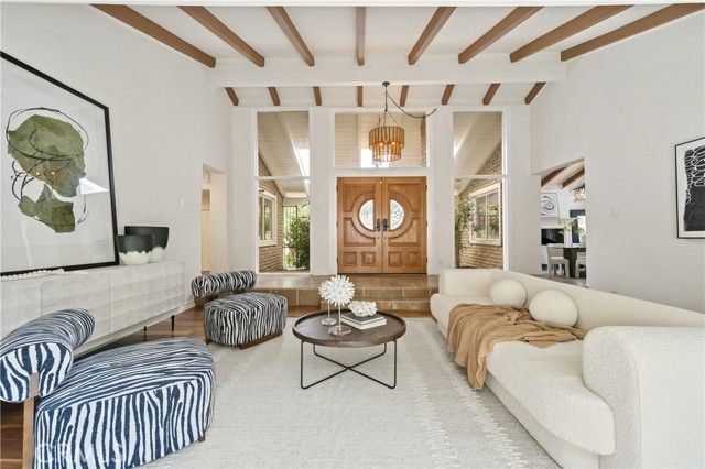 3160 Sepulveda, Sherman Oaks, CA 91403