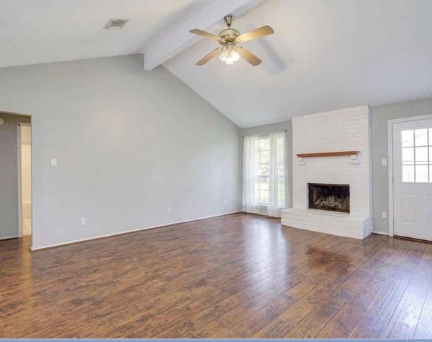 5810 Wildfire Street, League City, TX 77573