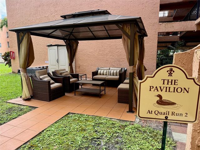 3048 E Sunrise Lakes Dr 220, Sunrise, FL 33322