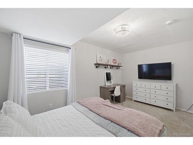 7248 Eagle Rock Dr, Littleton, CO 80125