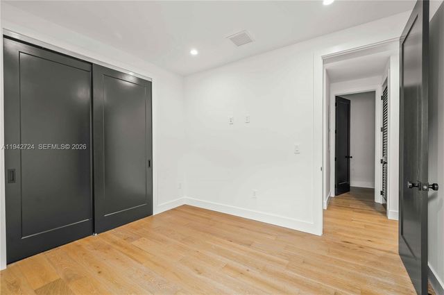 326 NW 40th St, Miami, FL 33127