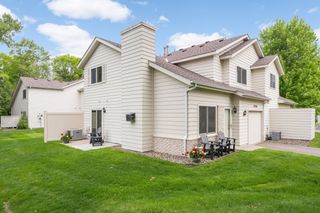 15264 Lesley Lane, Eden Prairie, MN 55346