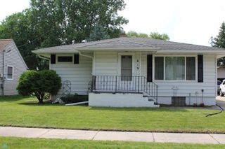 619 15th Street N, Moorhead, MN 56560