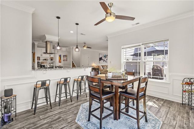 38 Thomas Nelson DR, Hampton, VA 23666