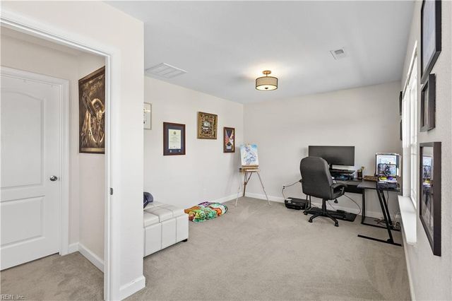 38 Thomas Nelson DR, Hampton, VA 23666