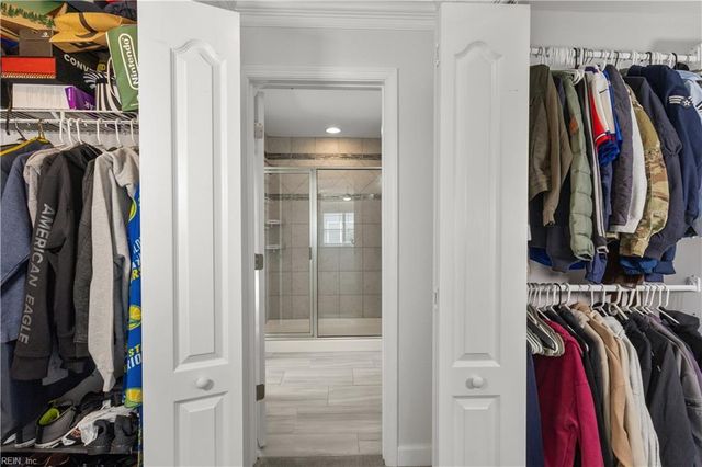 38 Thomas Nelson DR, Hampton, VA 23666