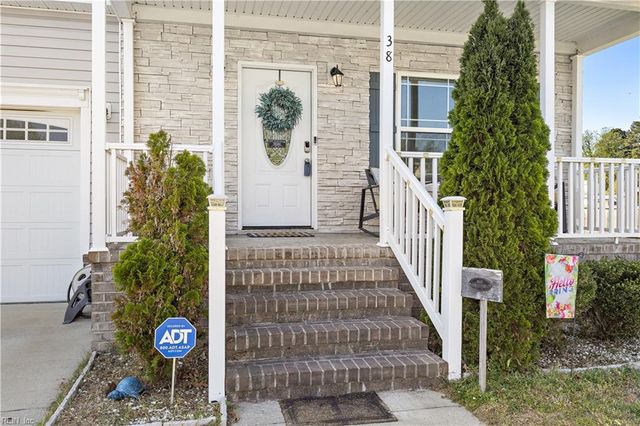 38 Thomas Nelson DR, Hampton, VA 23666