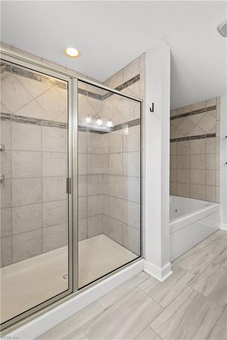 38 Thomas Nelson DR, Hampton, VA 23666