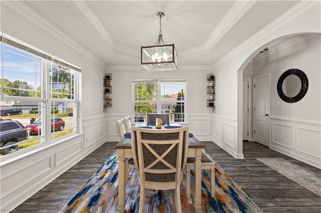 38 Thomas Nelson DR, Hampton, VA 23666