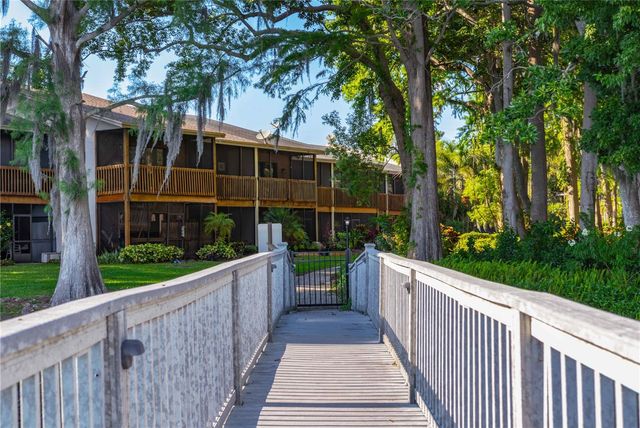 2158 TARPON LANDINGS DRIVE, Tarpon Springs, FL 34688