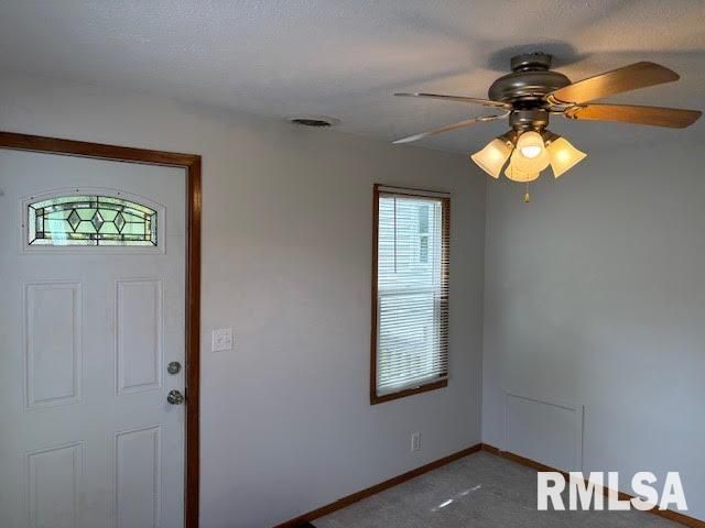 3424 N EL VISTA Avenue, Peoria, IL 61604