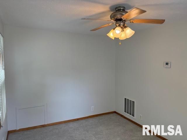 3424 N EL VISTA Avenue, Peoria, IL 61604