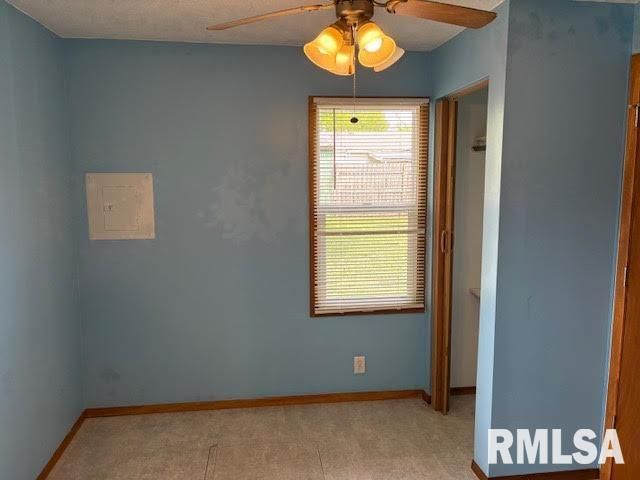 3424 N EL VISTA Avenue, Peoria, IL 61604